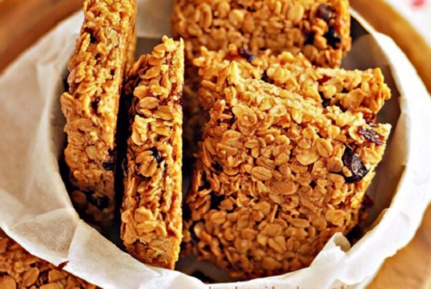 Овсяные батончики с клюквой