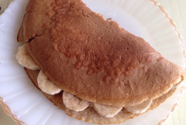 Овсяные блины с банановой начинкой