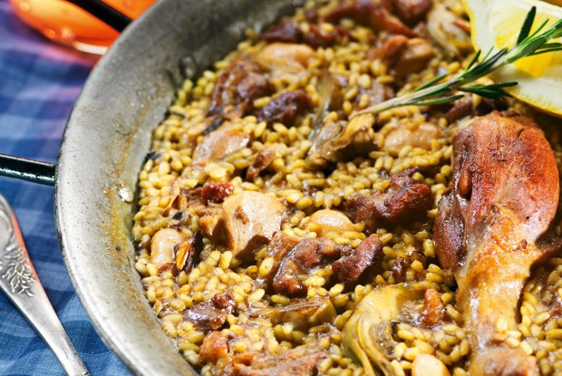 Паэлья с уткой и артишоками