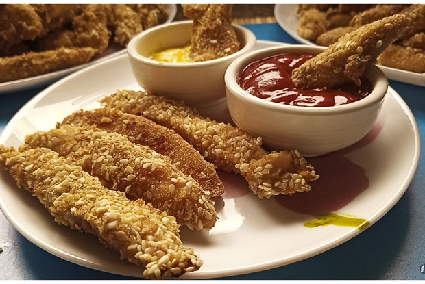 Палочки из куриного филе в духовке