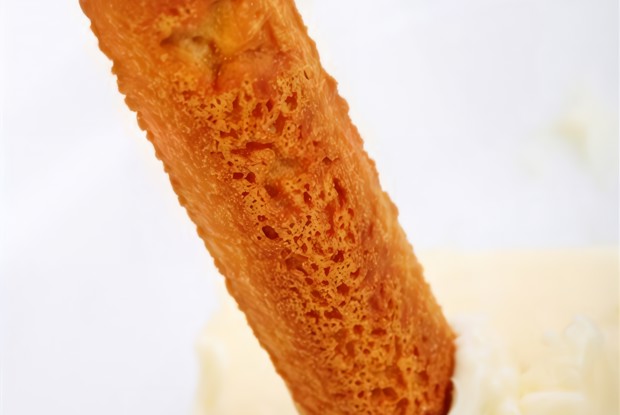 Палочки с ветчиной и сыром