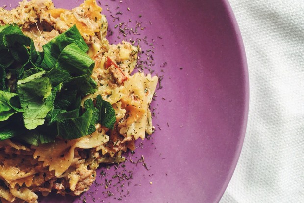 Паста фарфалле с тунцом