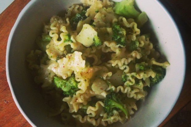 Паста с брокколи и песто