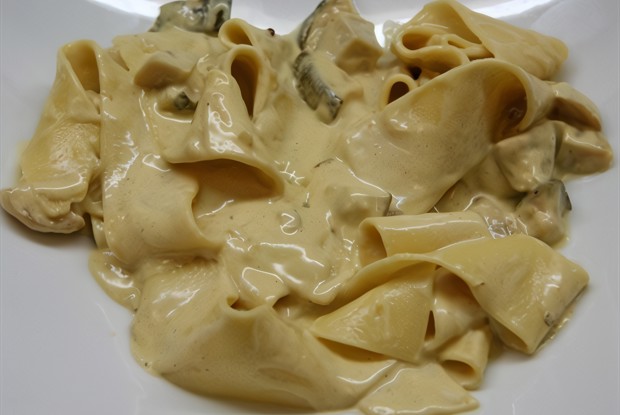 Паста с лесными грибами в сливочном соусе