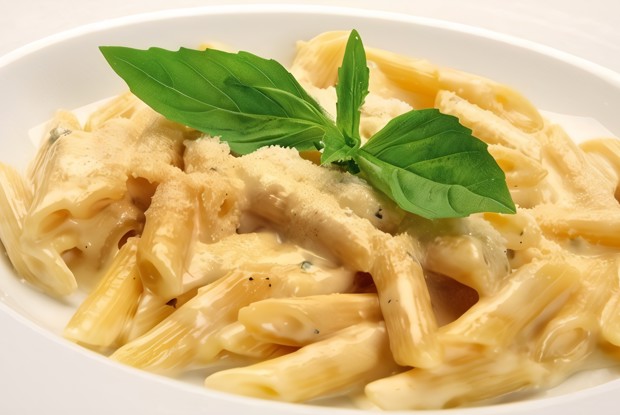 Паста с луково-сливочным соусом