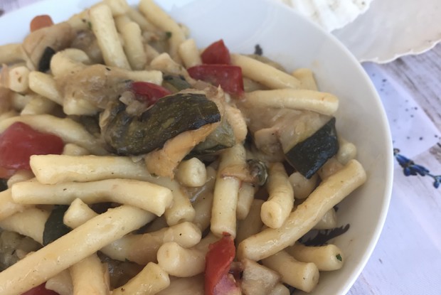 Паста с морскими гребешками и цукини