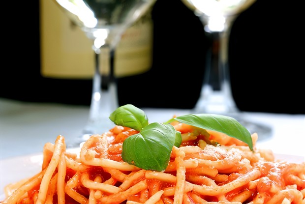 Паста с острым томатным соусом