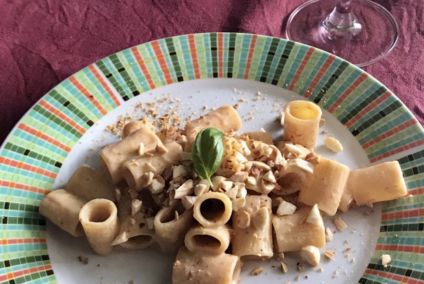 Паста с рикоттой и вялеными томатами