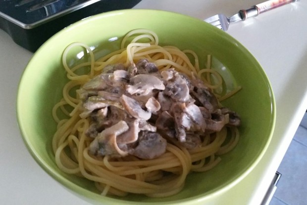 Паста с шампиньонами в сливочном соусе