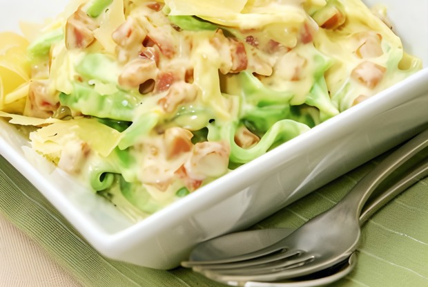 Паста с утиной ножкой, савойской капустой и белым вином