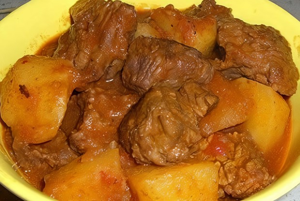 Пастушеский гуляш с паприкой