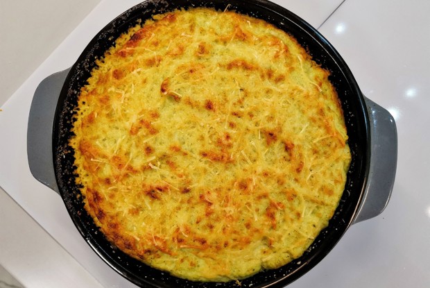 Пастуший кето-пирог со шпинатом