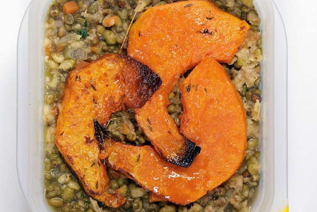 Печеная тыква с кашей из маша