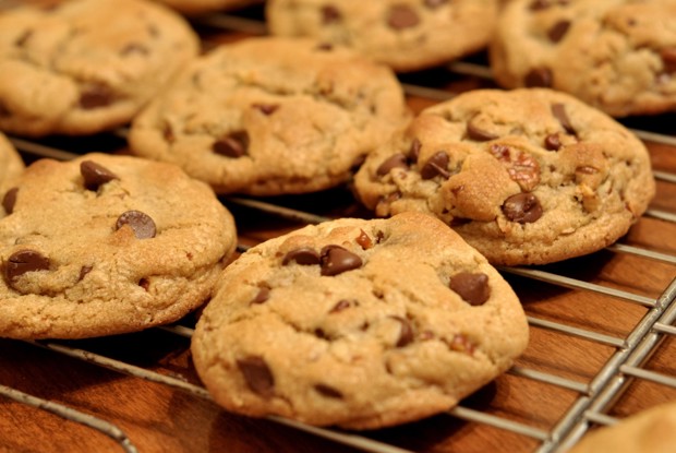 Печенье с молочным шоколадом и бананом