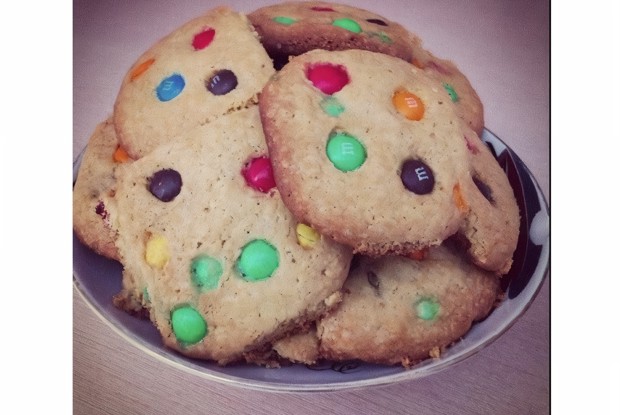 Печенье с шоколадным драже