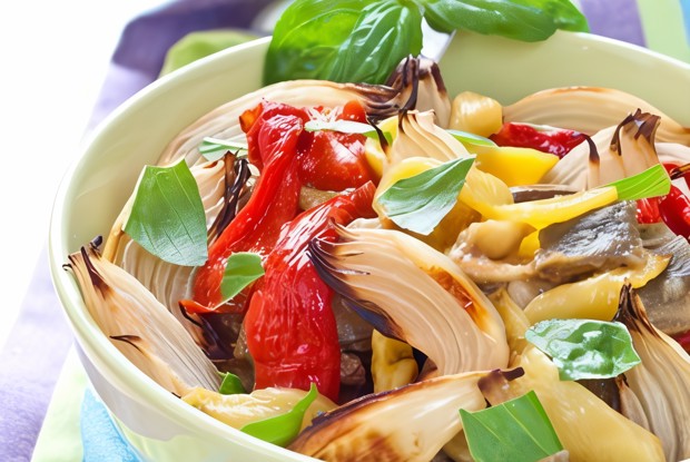 Печеные овощи с розмарином