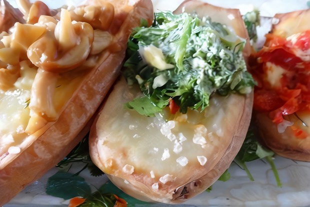 Печеный картофель с начинками
