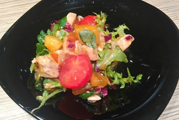 Пекинский салат с хурмой