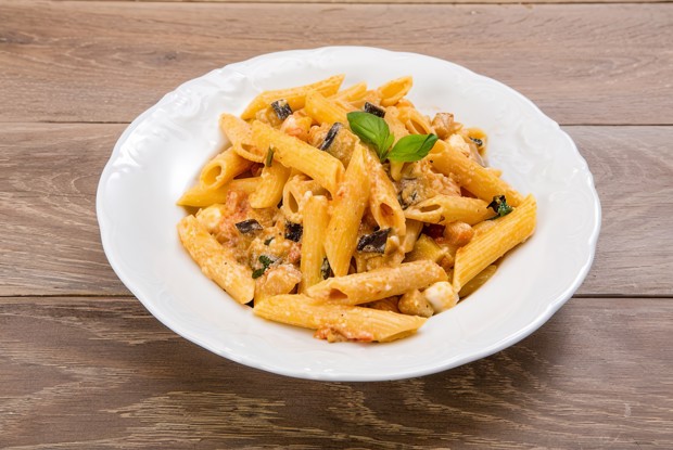 Пенне с баклажанами и фетой