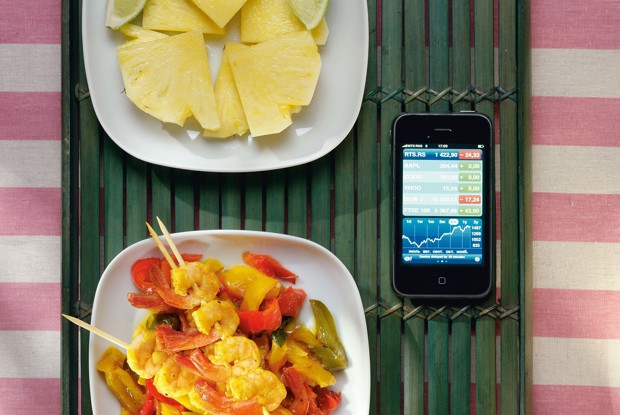 Перцы в соусе из бальзамического уксуса и базилика