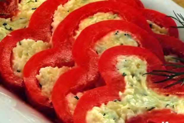 Перец, фаршированный сыром