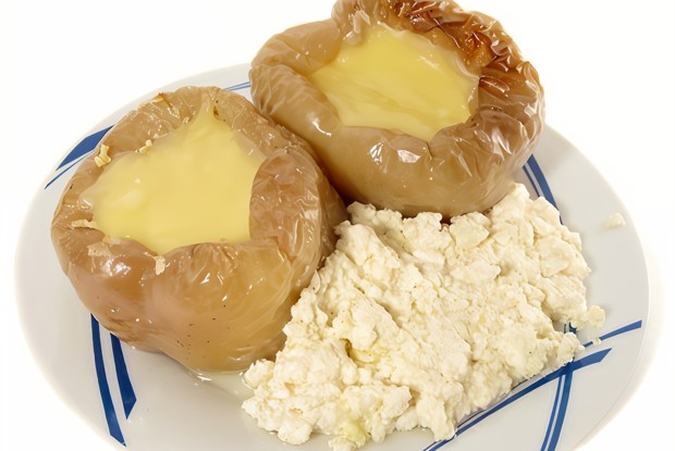 Перец сладкий, фаршированный творогом и брынзой