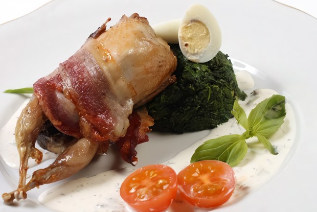 Перепел со шпинатом