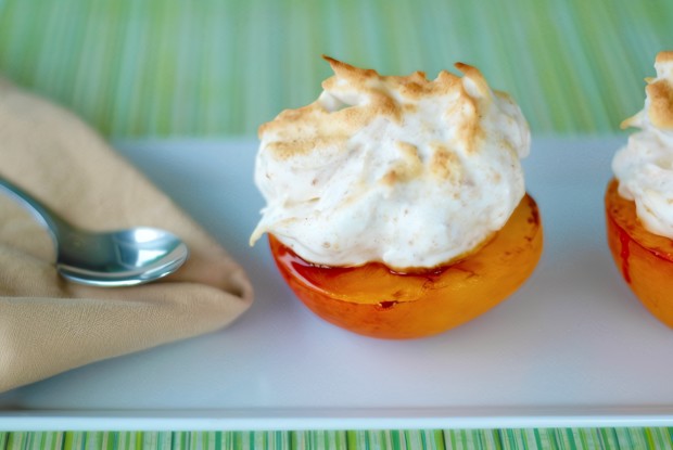 Персики с безе