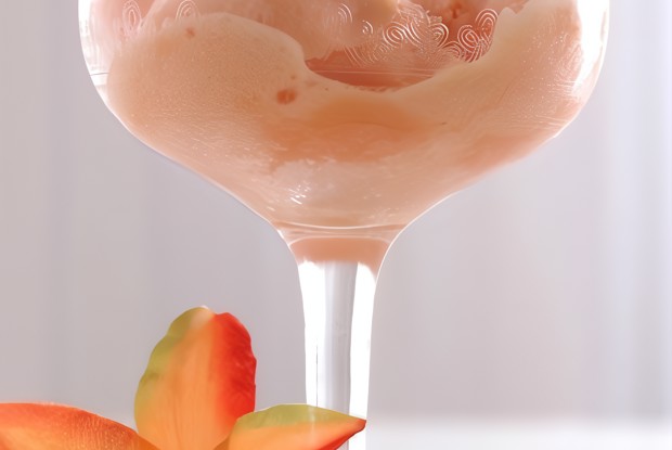 Персиковое йогуртовое мороженое