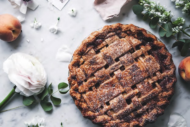 Персиковый пирог с коньяком