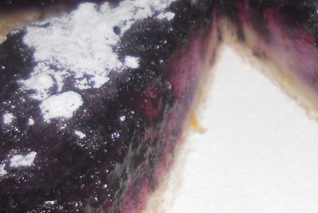 Песочный пирог с черникой и апельсиновой цедрой