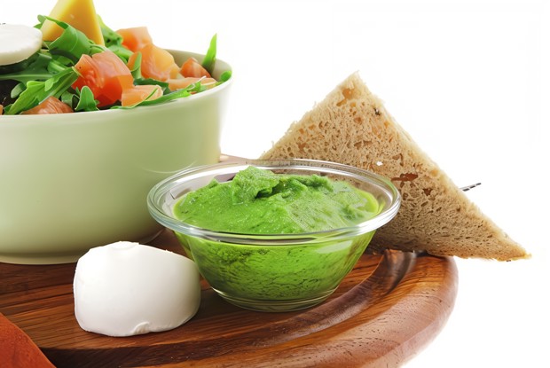 Песто из рукколы и грецких орехов