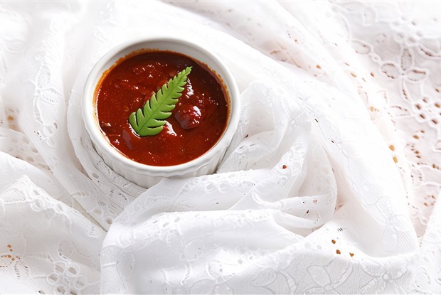 Песто из вяленых томатов и грецких орехов