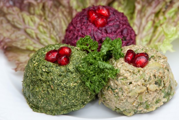 Пхали из шпината или свеклы