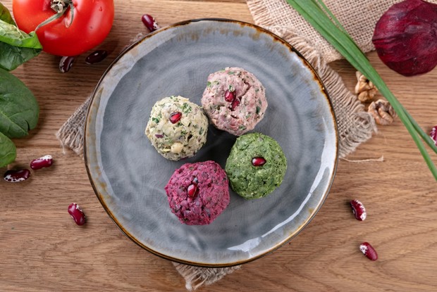 Пхали из свеклы с кинзой