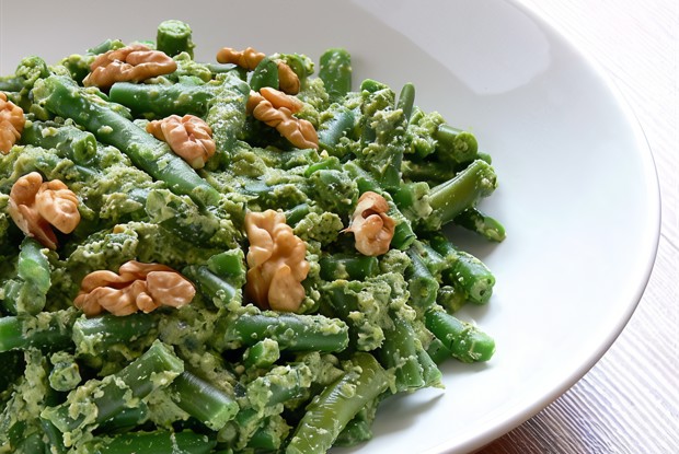 Пхали из зеленой фасоли с орехами