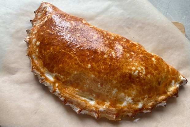 Пицца кальцоне