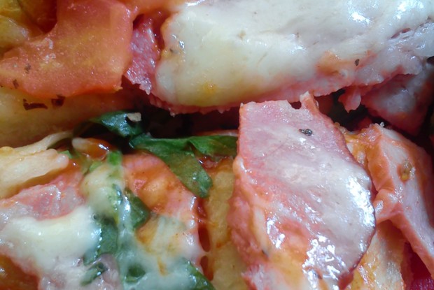 Пицца с маслинами и маасдамом