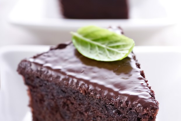 Пирог из картофеля с шоколадом и орехами