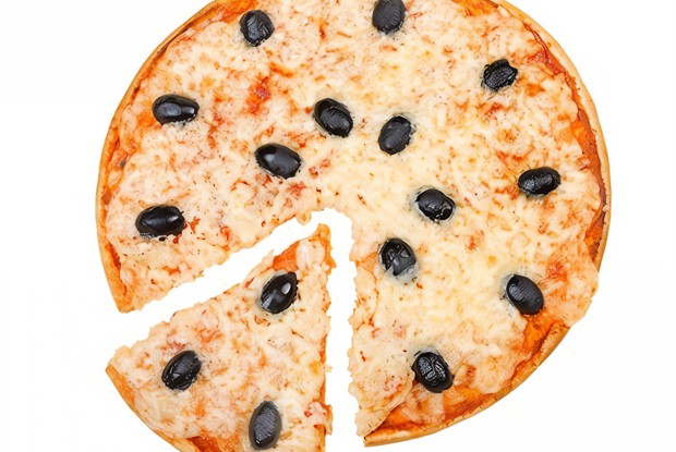 Пирог из лука, анчоусов и маслин