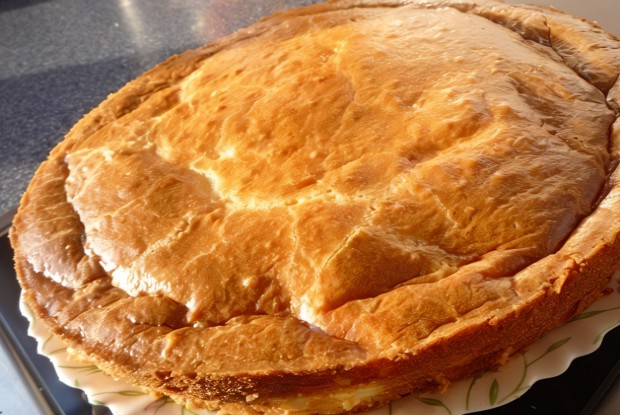 Пирог рыбный на жидком тесте