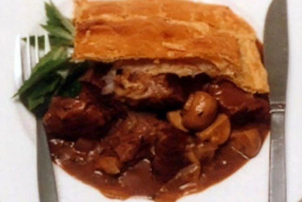 Пирог с говядиной и грибами