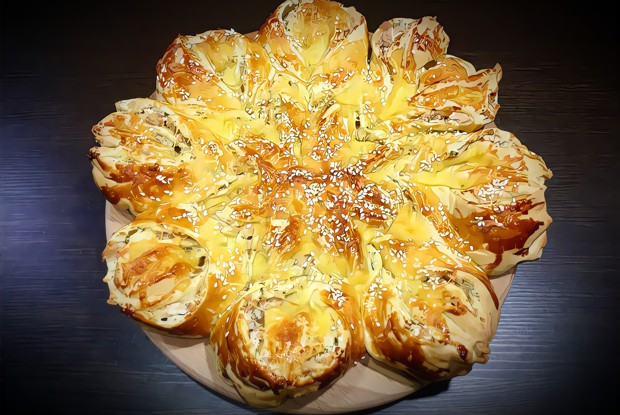 Пирог с курицей и сыром