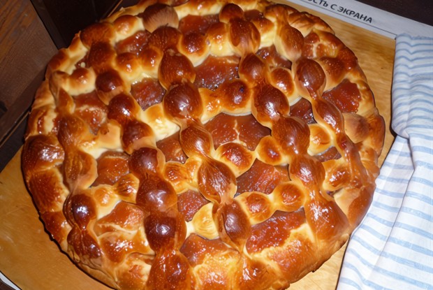 Пирог с лимонно-яблочным повидлом