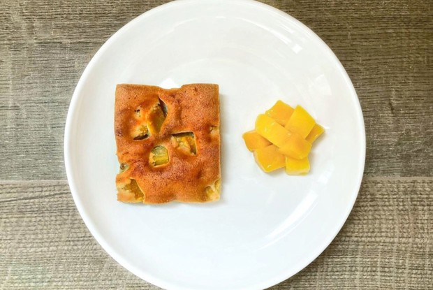 Пирог с манго и бананами