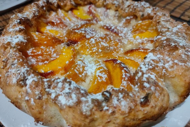 Пирог с персиками на творожном тесте