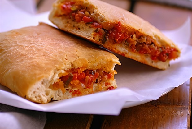 Пирог с помидорами