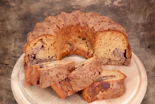 Пирог с шоколадом и марципаном «Гугельхопф»