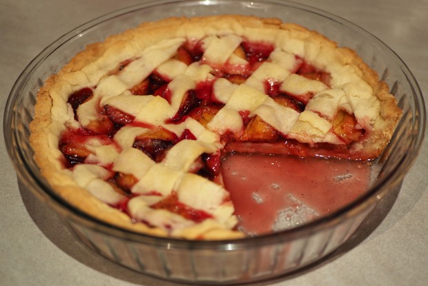 Пирог со сливами из песочного теста