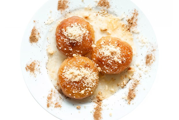 Пироги с ягодным фаршем с маслом из бренди